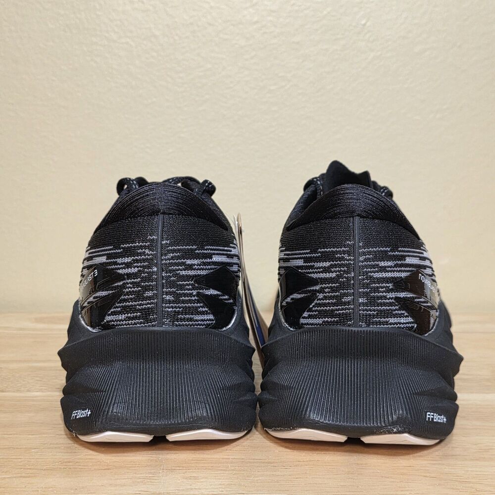 ASICS Novablast 3 Running Shoes Black White 1011B458-002 Men's Size 8.5 Women 10 - Picture 5 of 8